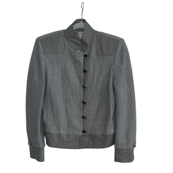 St. John Jackets & Blazers - St. John Couture Tweed Lined Jacket Stand Collar Button closure Lined Size 4